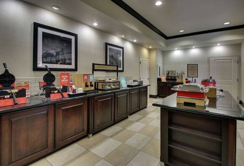 בית מלון כפרי Hampton Inn Vernon