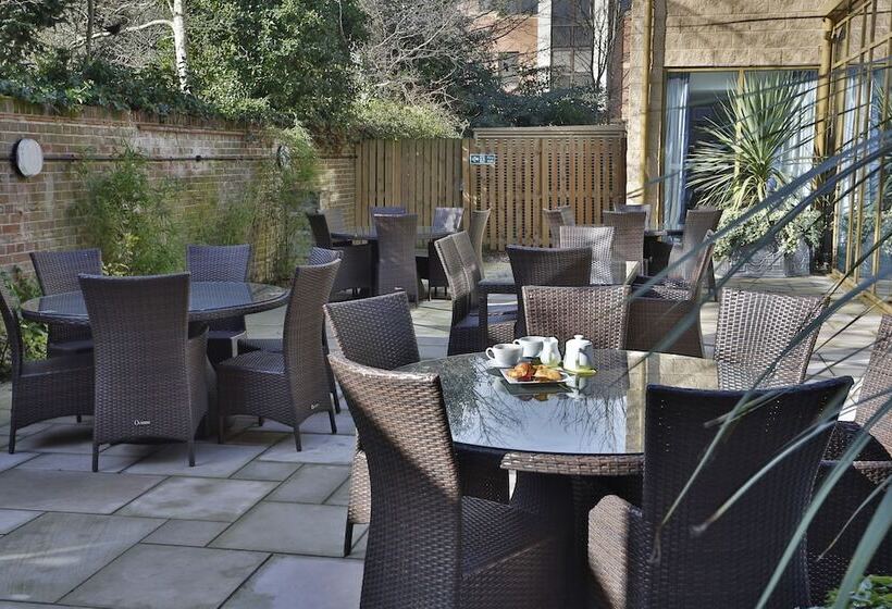 בית מלון כפרי Holiday Inn Express Windsor, An Ihg