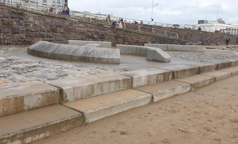 فندق Holly Lodge