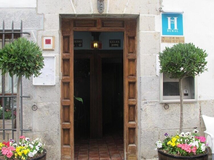 호텔 Hostal Rural Elosta