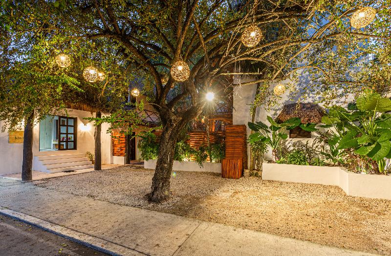 هتل Kin Ha Tulum