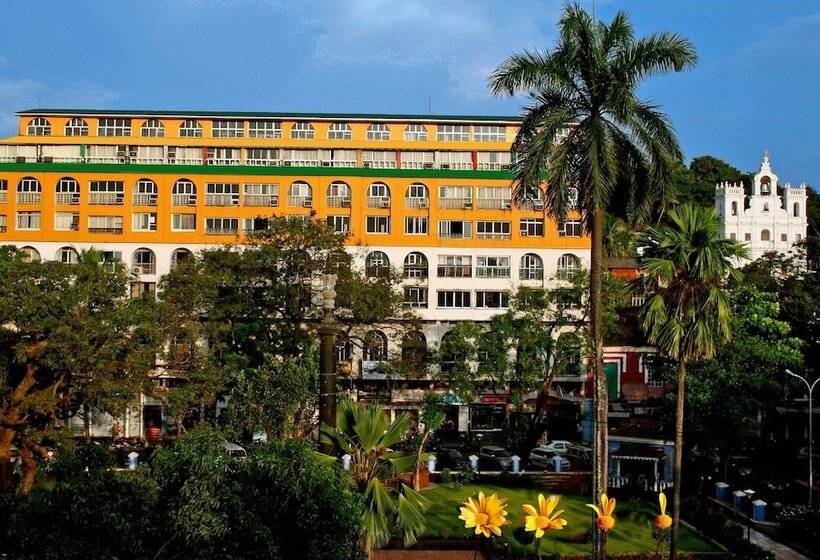 בית מלון כפרי Manvin S