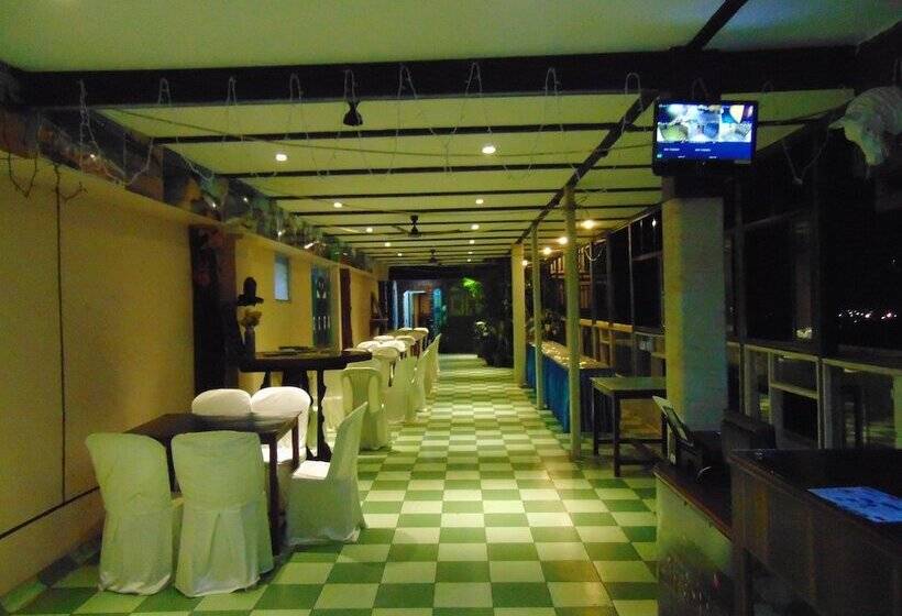 בית מלון כפרי Manvin S