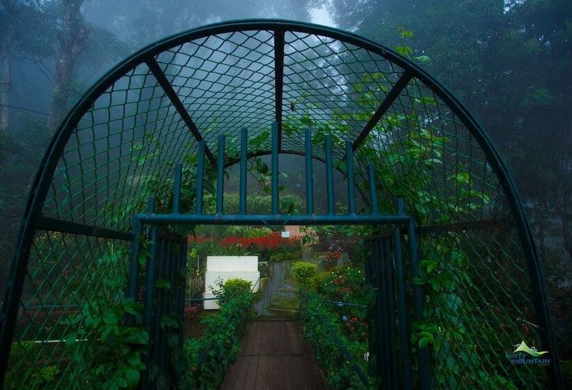 هتل Misty Mountain Resort