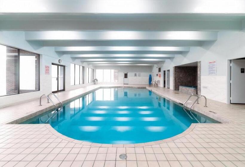 فندق Newmarket Inn