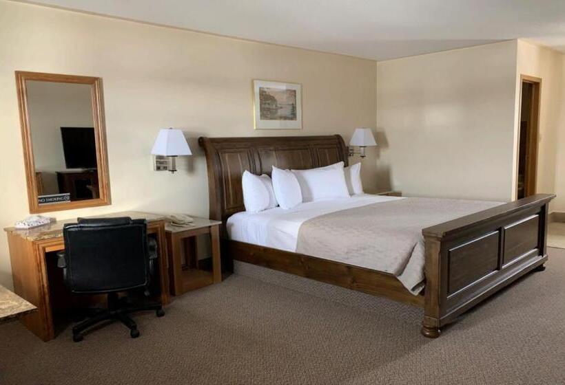 فندق Newmarket Inn