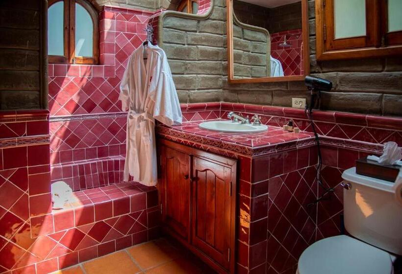 ホテル Nirvana Restaurant & Retreat