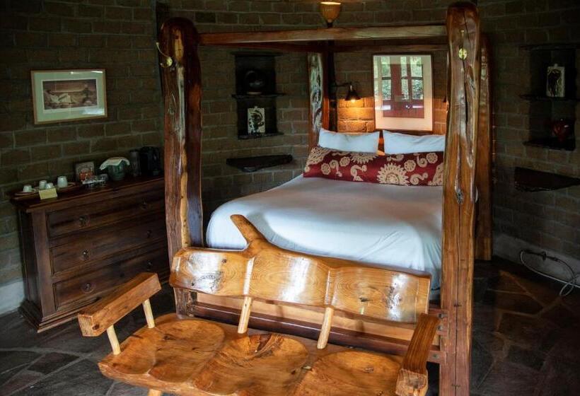 ホテル Nirvana Restaurant & Retreat