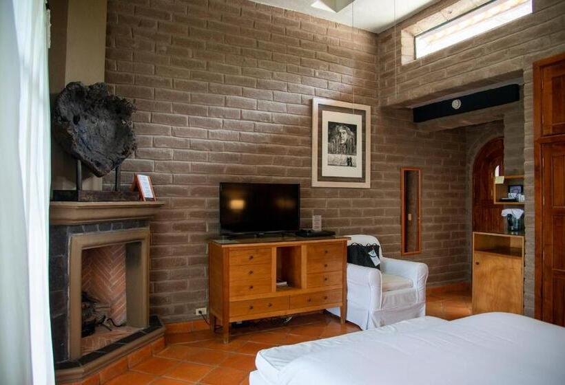 ホテル Nirvana Restaurant & Retreat