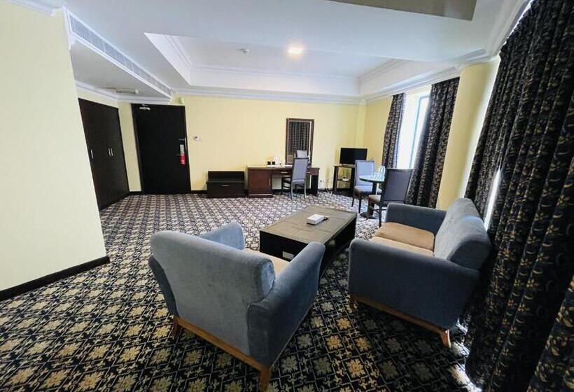 هتل Phoenicia Tower