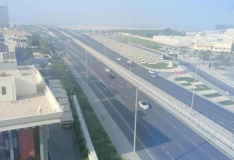 هتل Phoenicia Tower