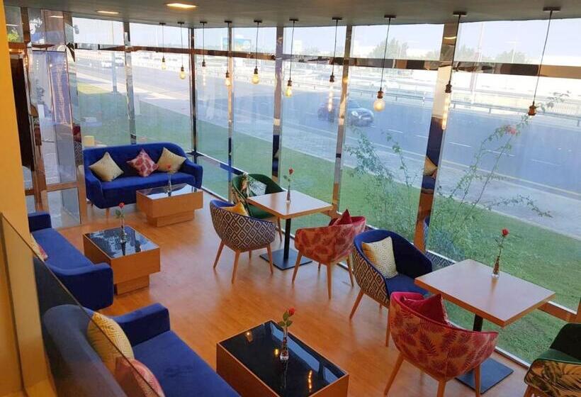 هتل Phoenicia Tower