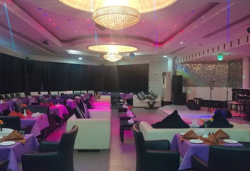 هتل Phoenicia Tower