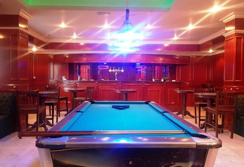 هتل Phoenicia Tower