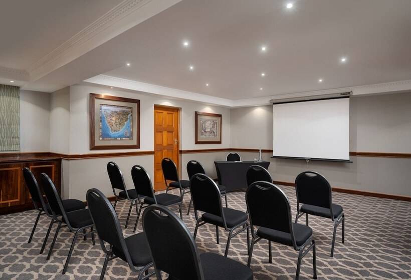 Premier Hotel Falstaff