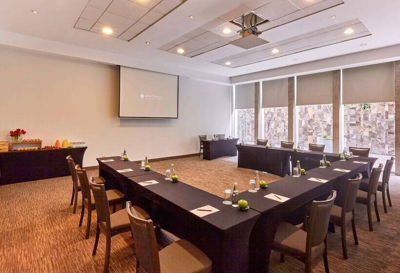 호텔 Pullman Lima San Isidro