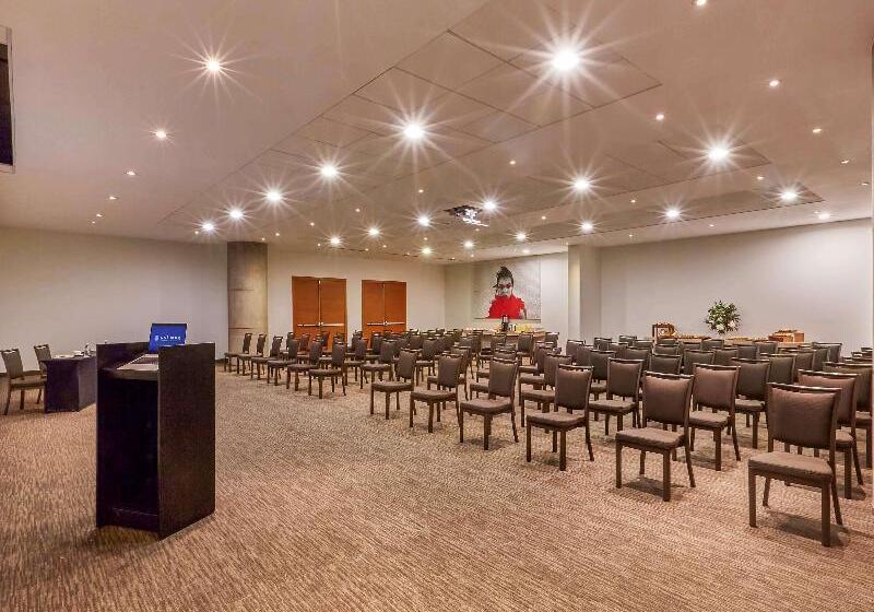 호텔 Pullman Lima San Isidro