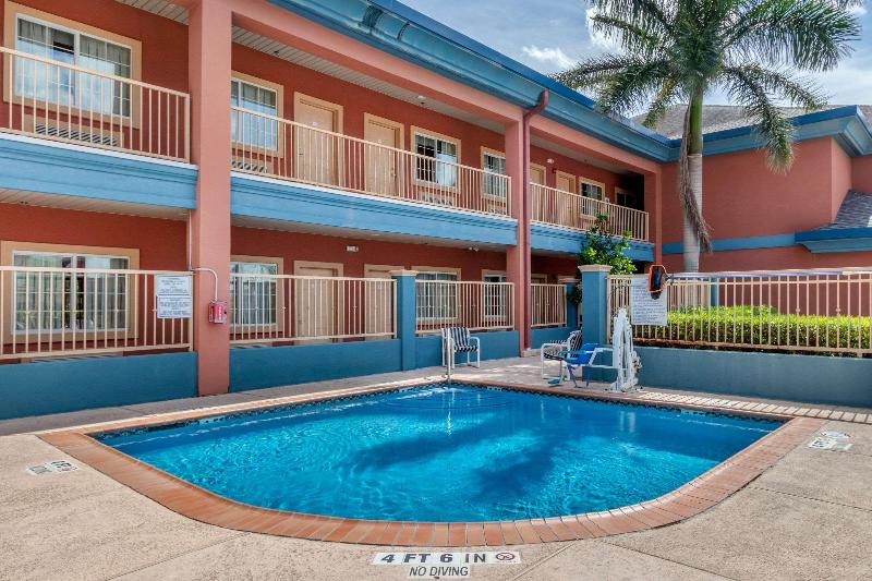 酒店 Quality Inn & Suites At The Outlets Mercedes Weslaco