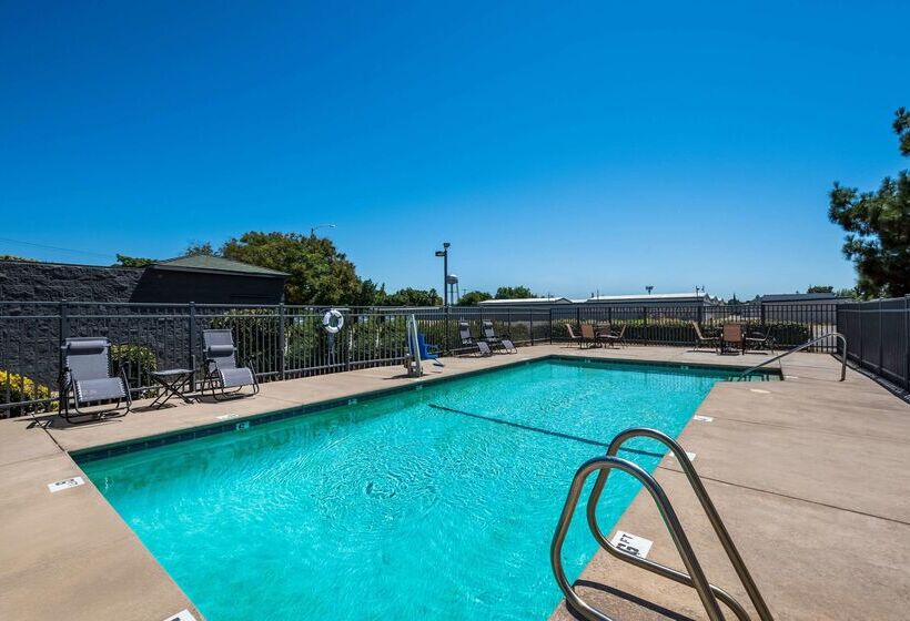 בית מלון כפרי Quality Inn Yuba City Marysville