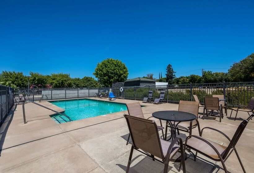 בית מלון כפרי Quality Inn Yuba City Marysville