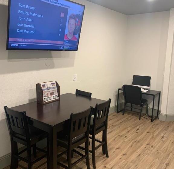 בית מלון כפרי Quality Inn Yuba City Marysville