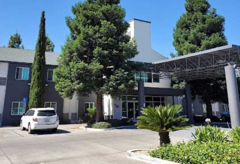 בית מלון כפרי Quality Inn Yuba City Marysville
