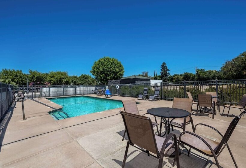 בית מלון כפרי Quality Inn Yuba City Marysville