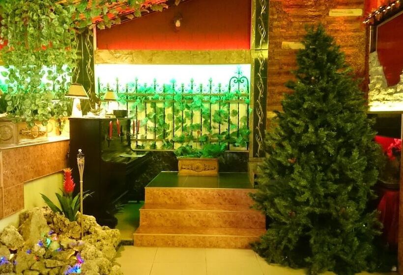 בית מלון כפרי Rimini Club Inn & Suites