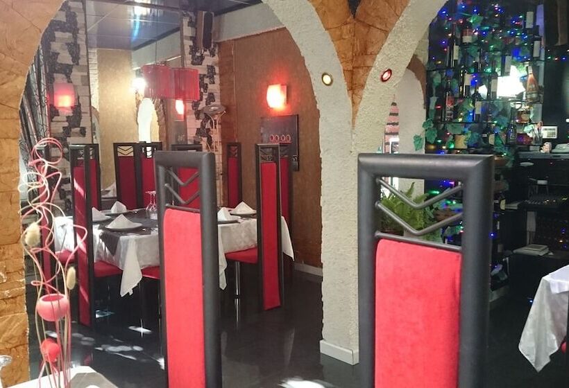 בית מלון כפרי Rimini Club Inn & Suites