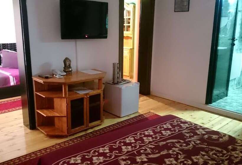 בית מלון כפרי Rimini Club Inn & Suites