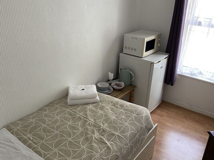 فندق Rose Marie Guest House