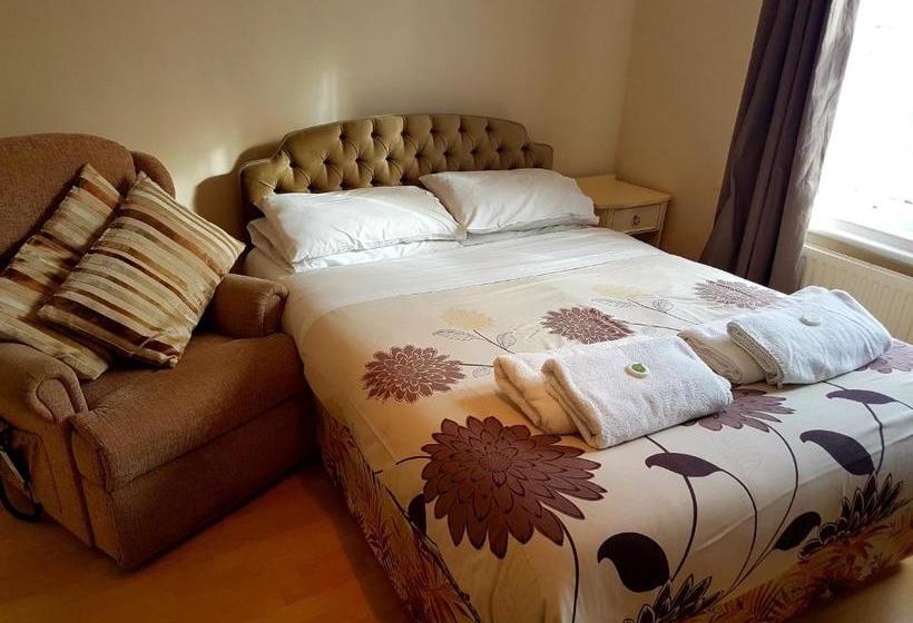 فندق Rose Marie Guest House