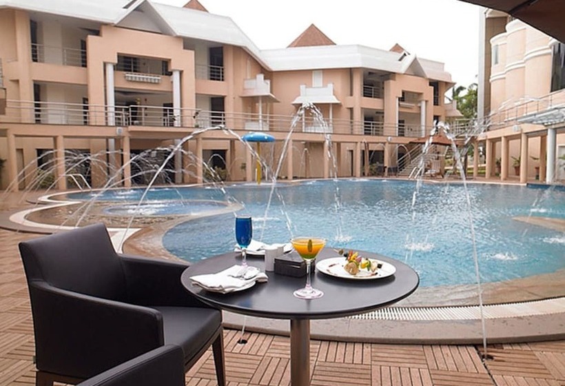 ホテル Royal Orchid Central Kireeti Hampi Hospet