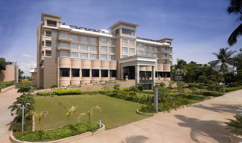 ホテル Royal Orchid Central Kireeti Hampi Hospet