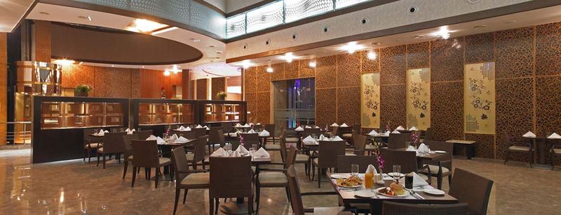 ホテル Royal Orchid Central Kireeti Hampi Hospet