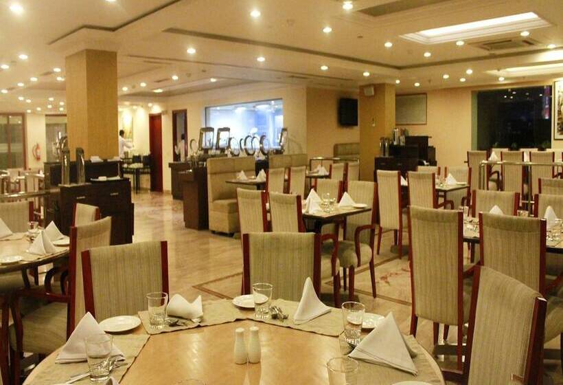 هتل Royal Sarovar Portico Siliguri