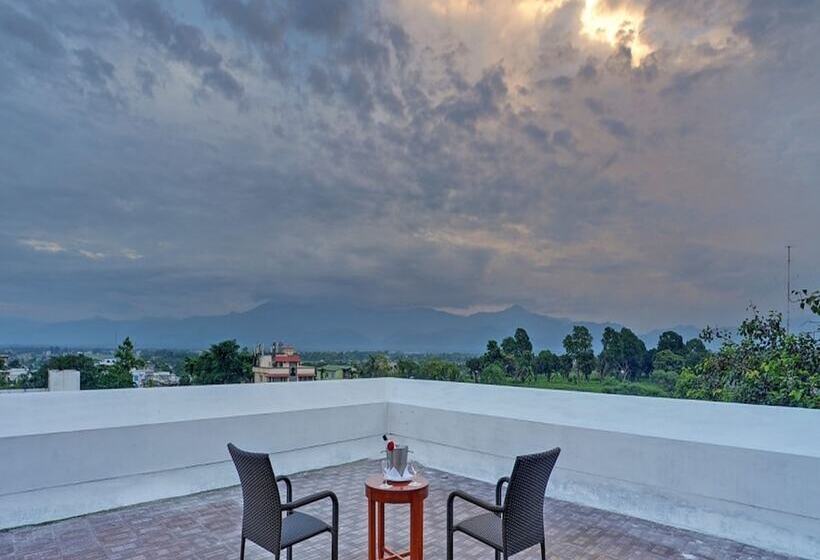 هتل Royal Sarovar Portico Siliguri