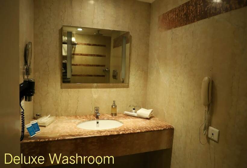 هتل Royal Sarovar Portico Siliguri