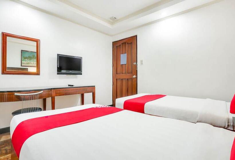 בית מלון כפרי Royale Parc Inn & Suites