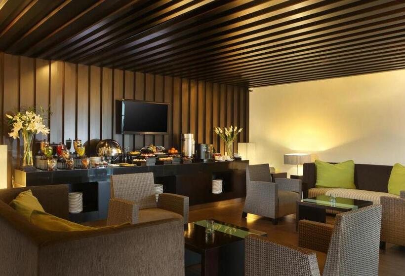 هتل Santika Bogor