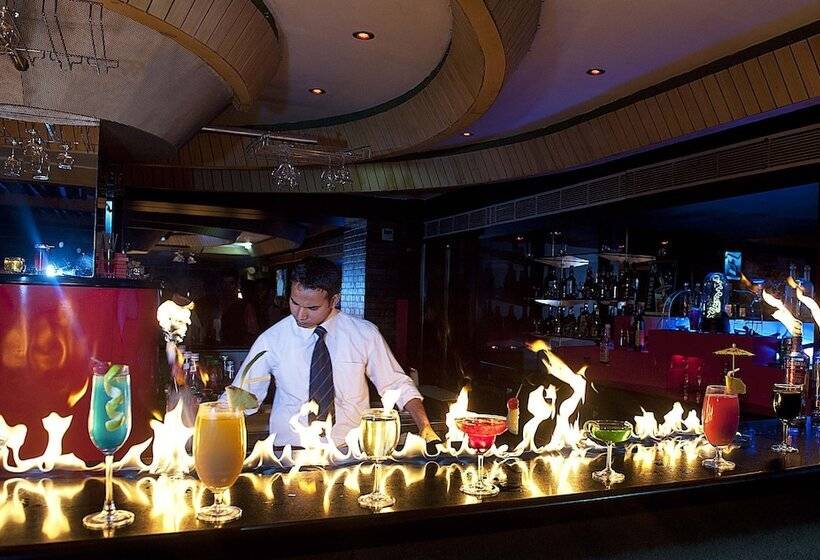 호텔 Shri Ram Excellency