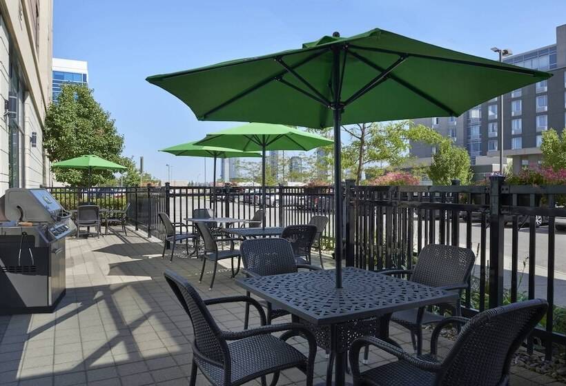 בית מלון כפרי Springhill Suites By Marriott Toronto Vaughan