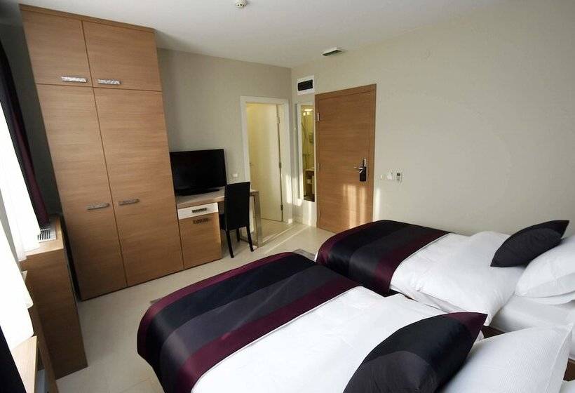 هتل Srbija Garden Free Parking