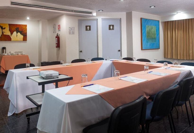 酒店 & Suites Real Del Lago