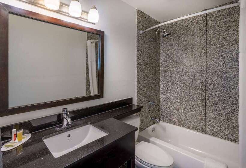 فندق Super 8 By Wyndham Villa Rica