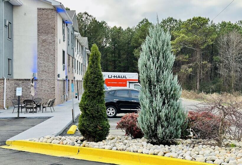 فندق Super 8 By Wyndham Villa Rica