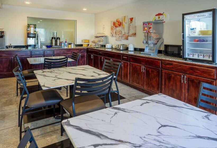 فندق Super 8 By Wyndham Villa Rica