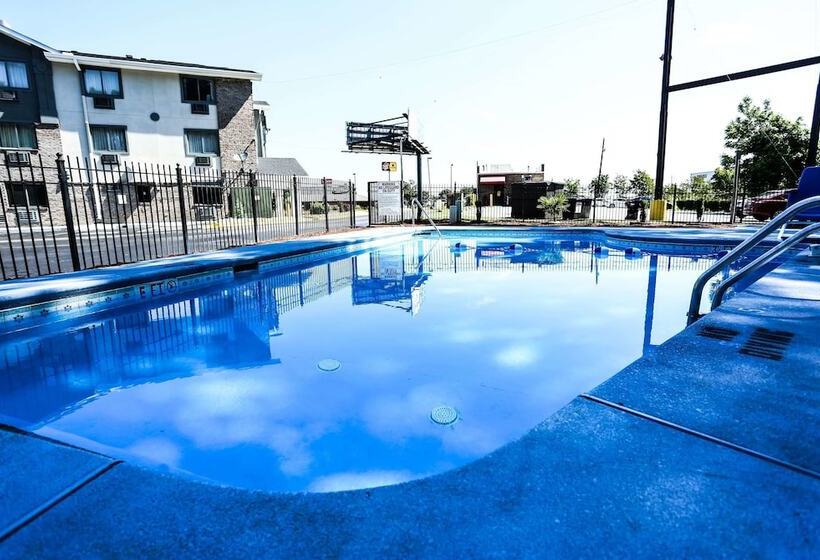 فندق Super 8 By Wyndham Villa Rica