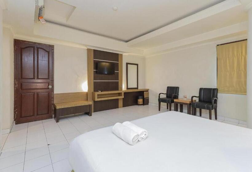 Urbanview Hotel Taman Suci Denpasar Bali