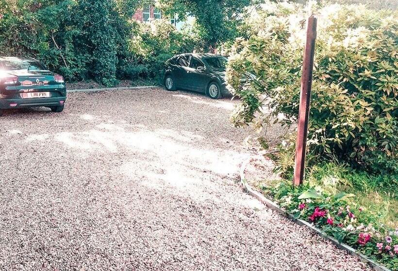 Отель Tennyson House